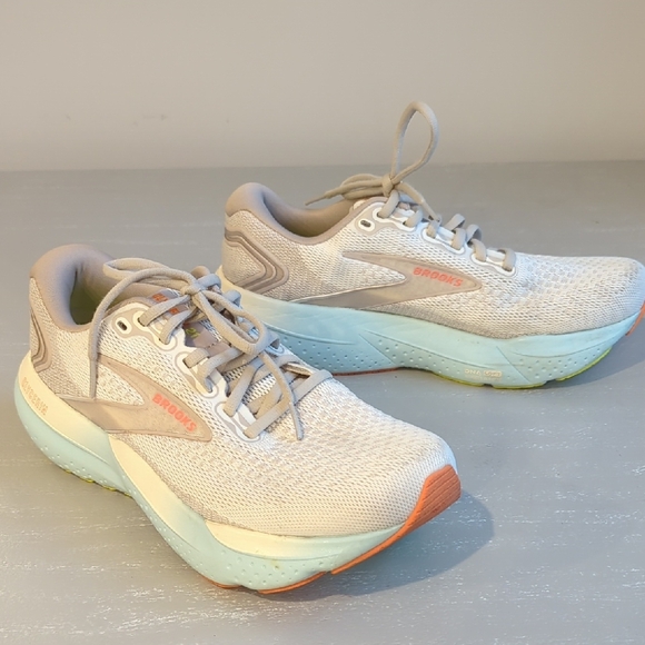 Brooks Shoes - Women's Brooks Glycerin 21 Wide Coconut/Aqua/Autumn Sunset size 9.5